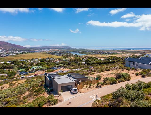 700M² VACANT LAND FOR SALE IN CHAPMAN'S BAY ESTATE